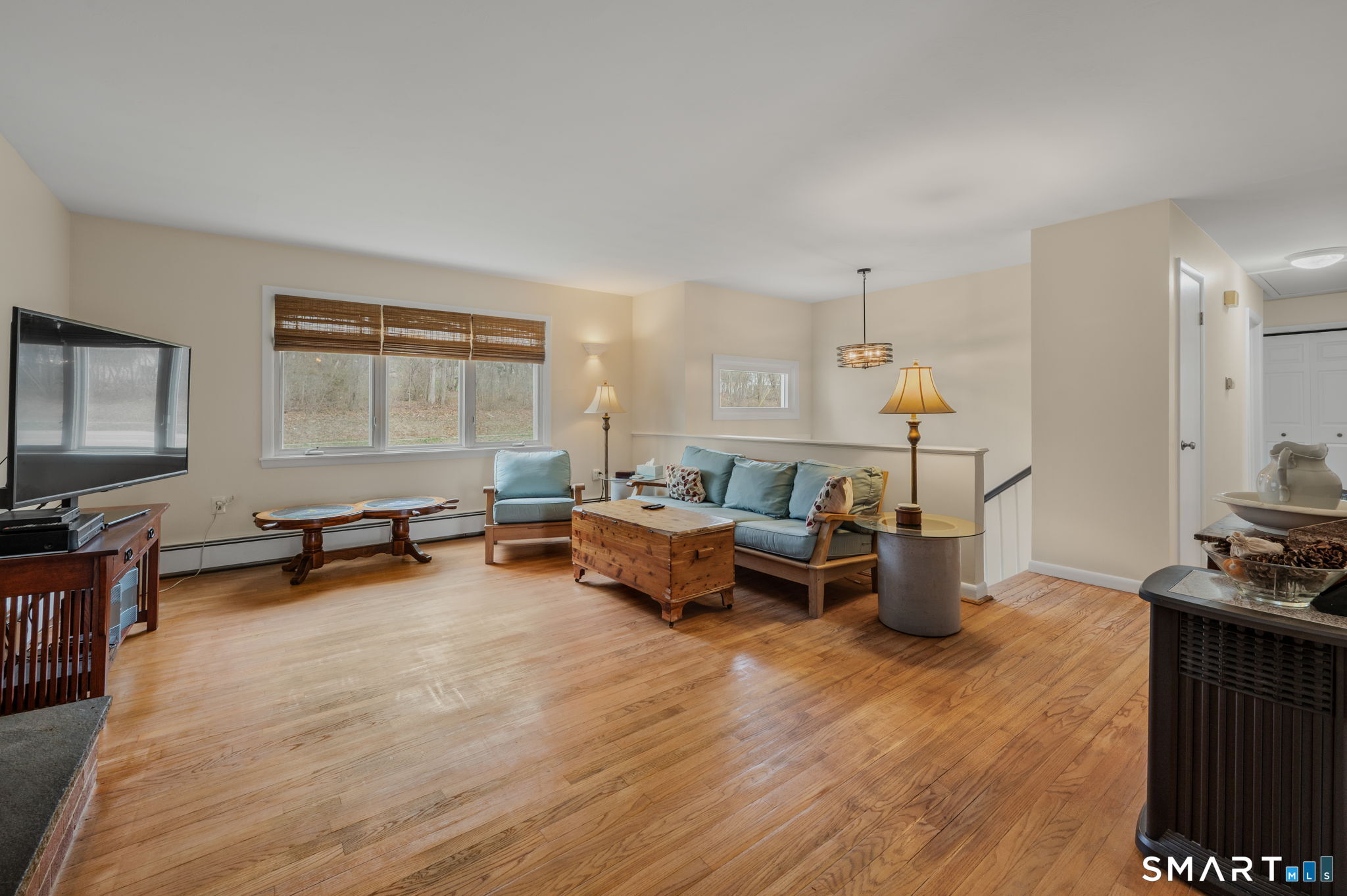 541 Groton Long Point Road Groton, CT 06340 - Photo 4 of 21