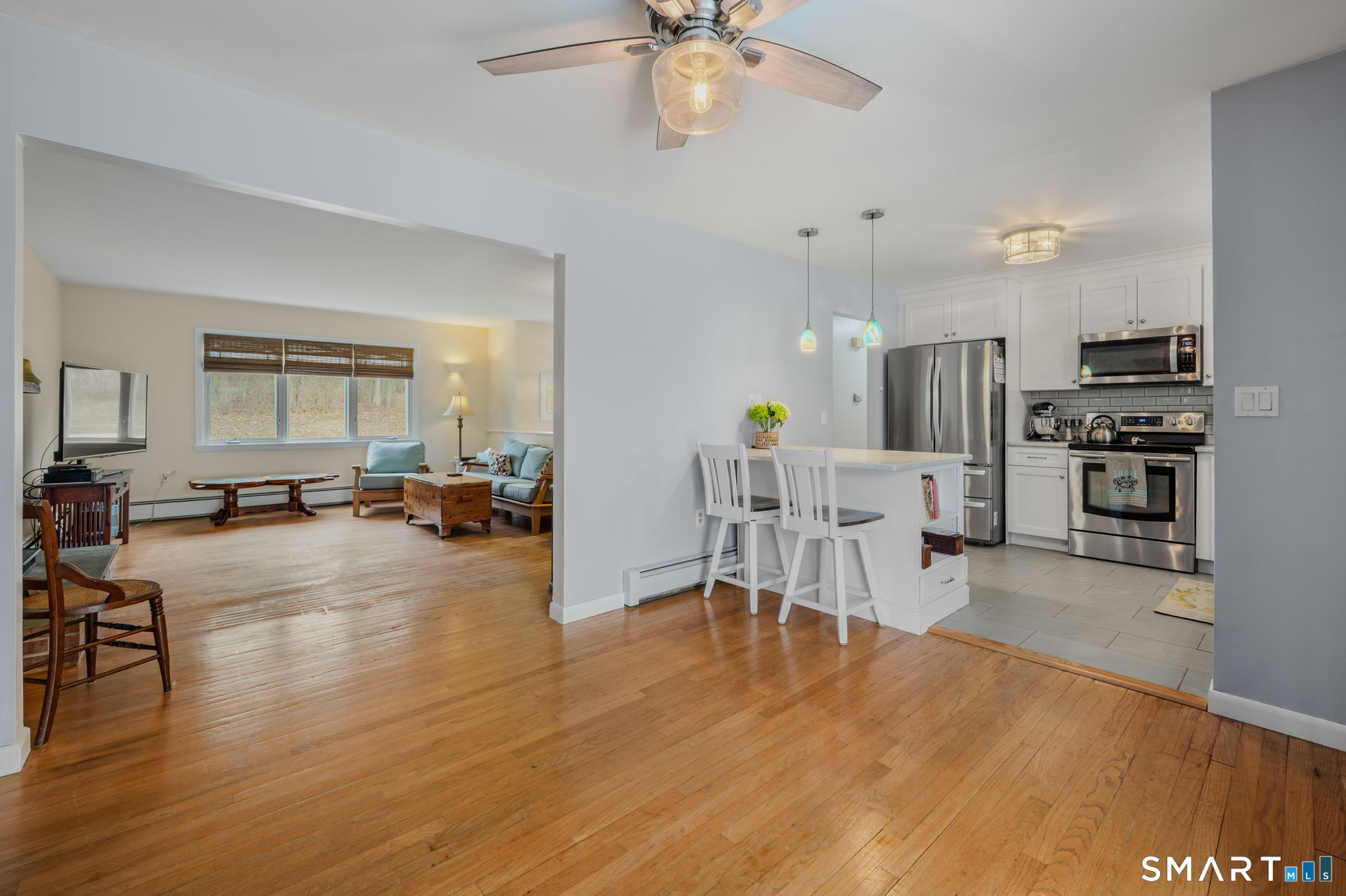 541 Groton Long Point Road Groton, CT 06340 - Photo 5 of 21