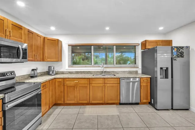 $4,500 | 4521 Southwest 34th Drive, Fort Lauderdale, FL 33312