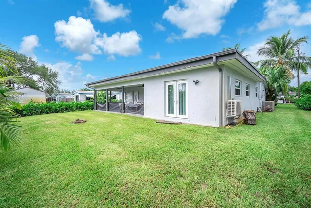 $4,500 | 4521 Southwest 34th Drive, Fort Lauderdale, FL 33312