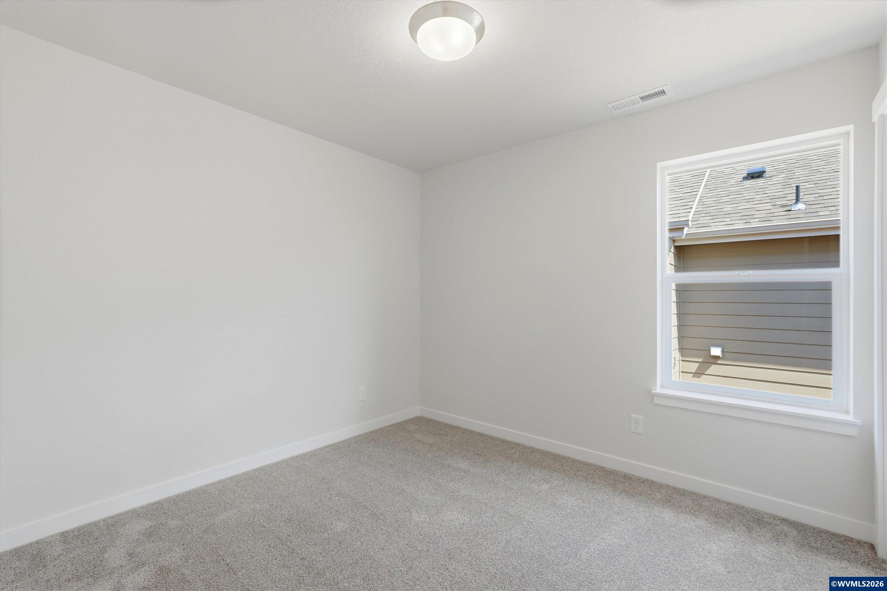 1539 Southeast Hankel Street Dallas, OR 97338 - Photo 15 of 32