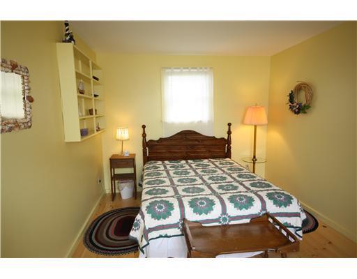8 Spring Street East Boothbay, ME 04544 - Photo 6 of 14 Bedroom.
