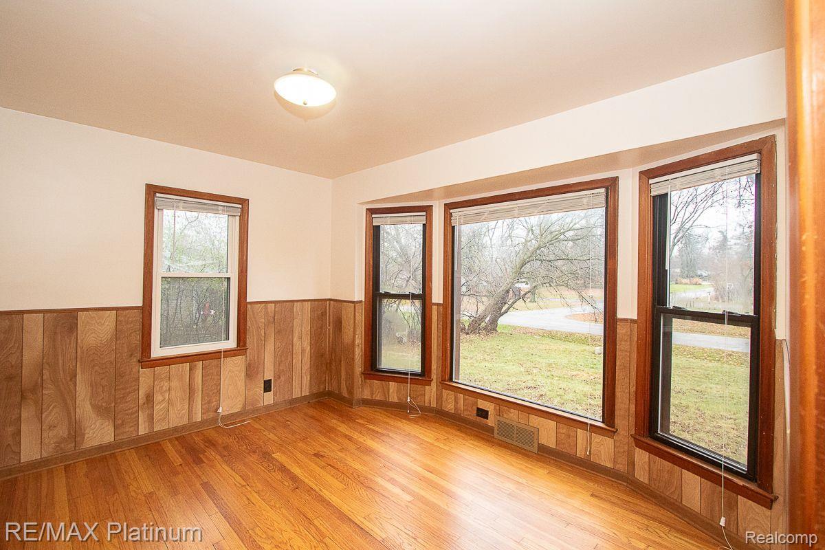 33166 Raphael Road Farmington, MI 48336 - Photo 33 of 50 Gallery Image 33