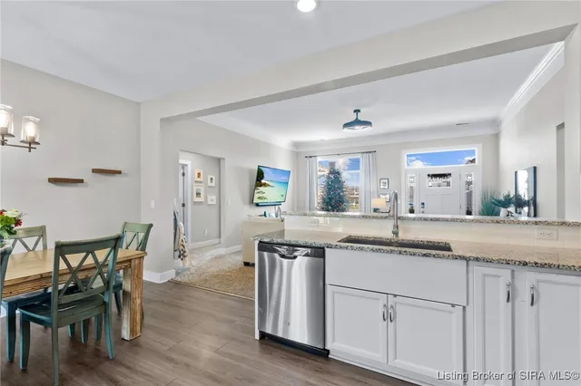 $295,000 | 5421 Catalina Trail, Sellersburg, IN 47172