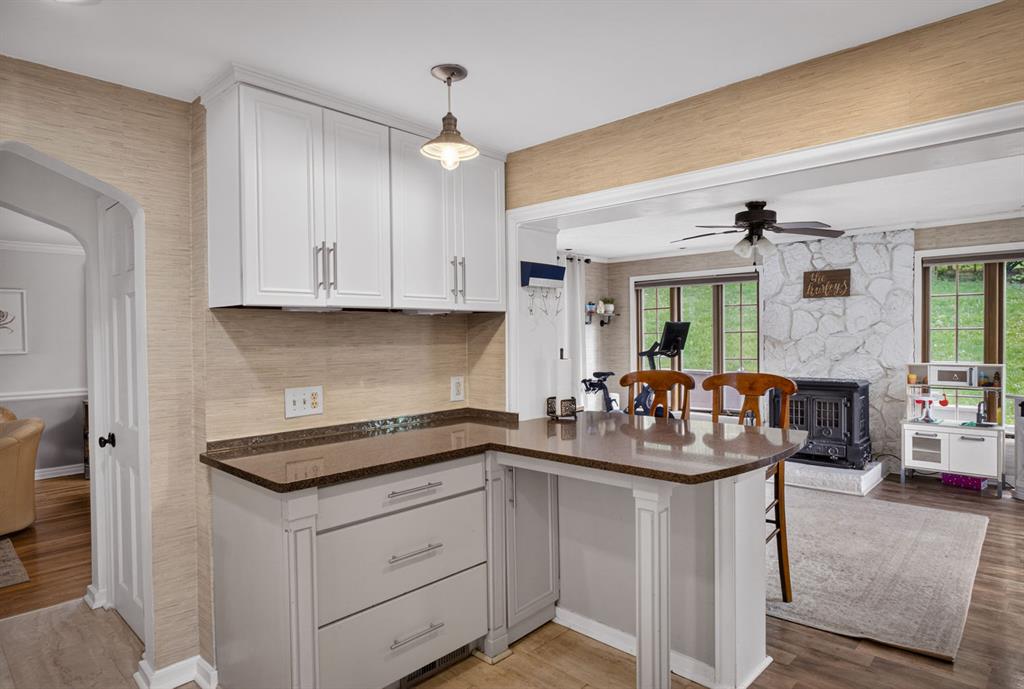 463 Haverhill Road Pittsburgh, PA 15228 - Photo 14 of 38 Gallery Image 14