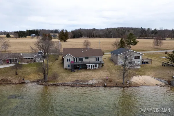 $525,000 | 10210 Collard Drive, Lakeview, MI 48850