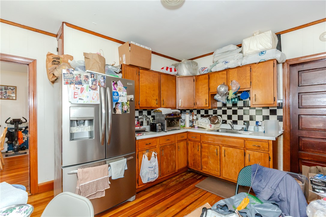 35 Humes Street Providence, RI 02907 - Photo 11 of 49