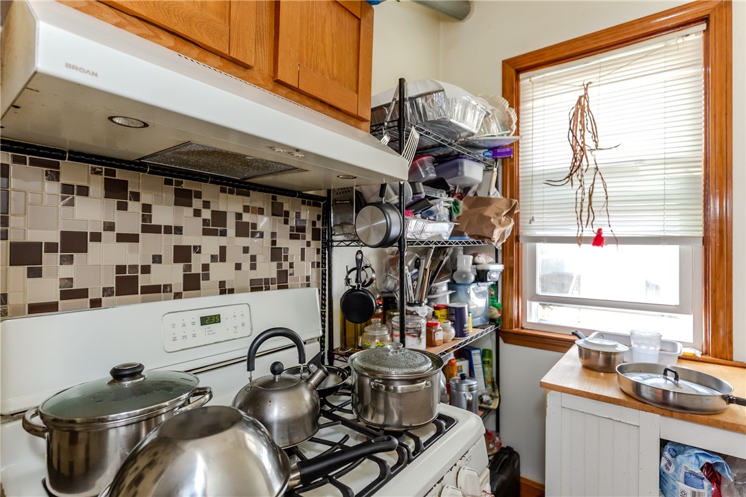 35 Humes Street Providence, RI 02907 - Photo 12 of 49