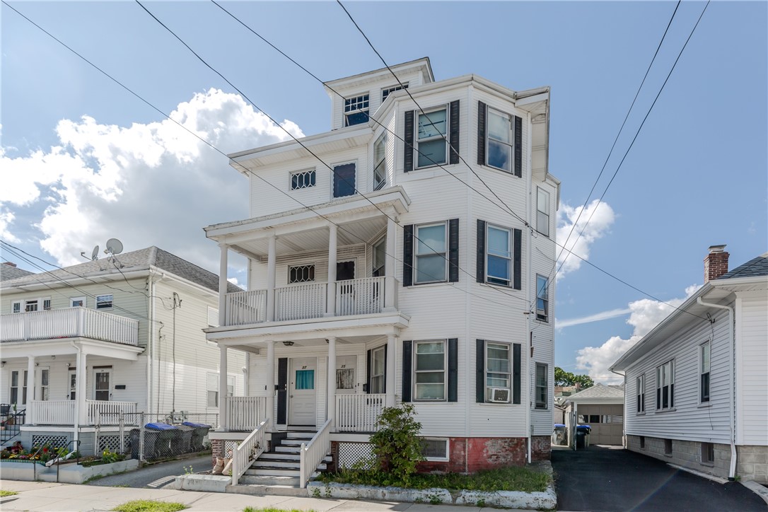 35 Humes Street Providence, RI 02907 - Photo 3 of 49