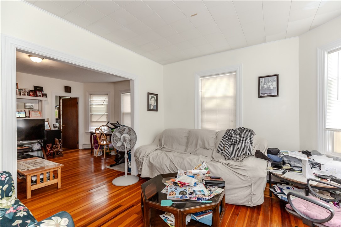 35 Humes Street Providence, RI 02907 - Photo 5 of 49