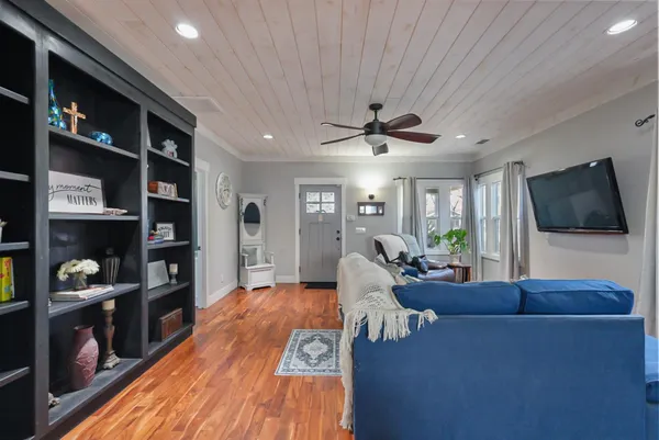 $425,000 | 526 Flower Street, Turlock, CA 95380