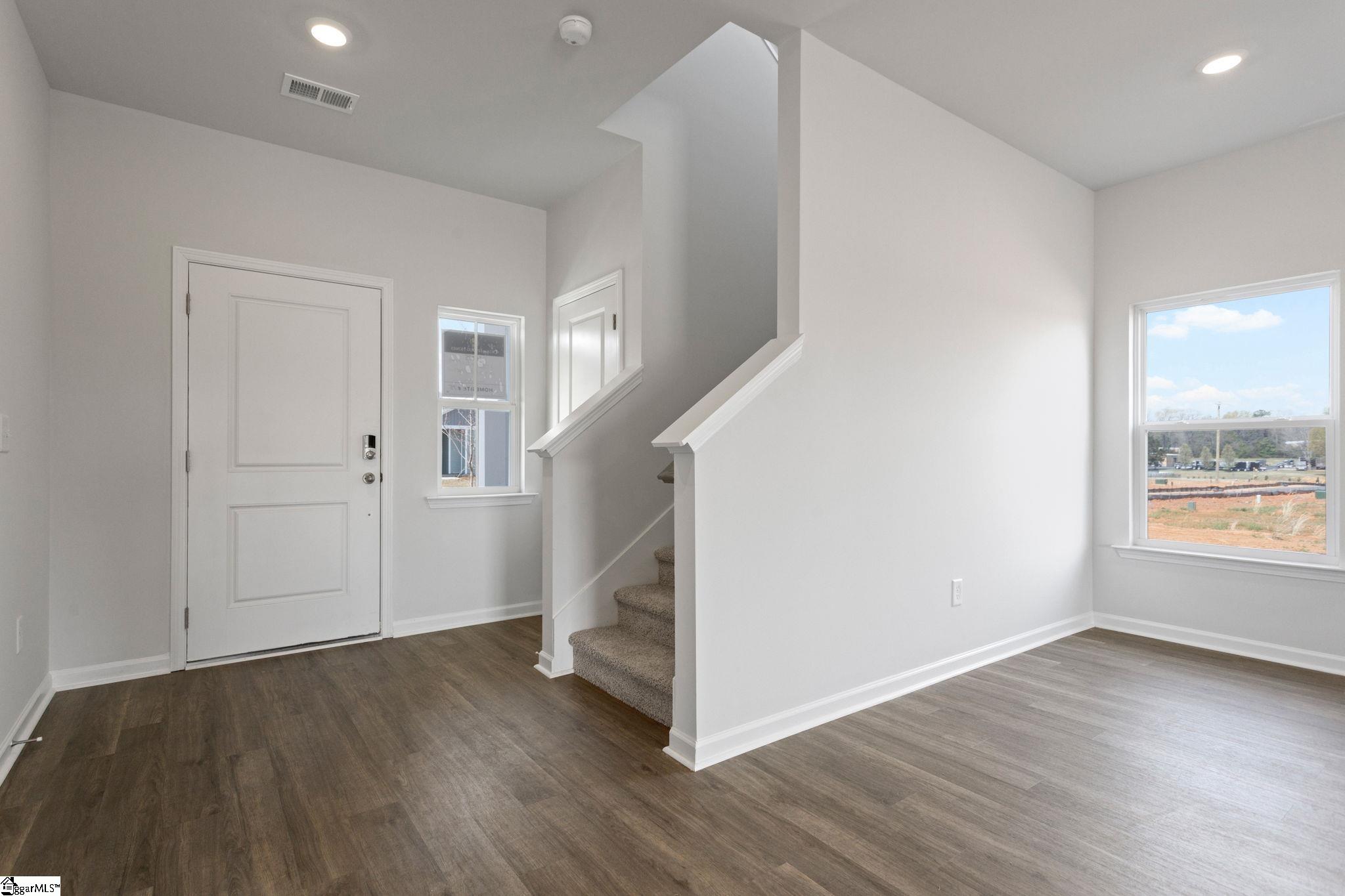 135 Cedar Shoals Easley, SC 29640 - Photo 5 of 35