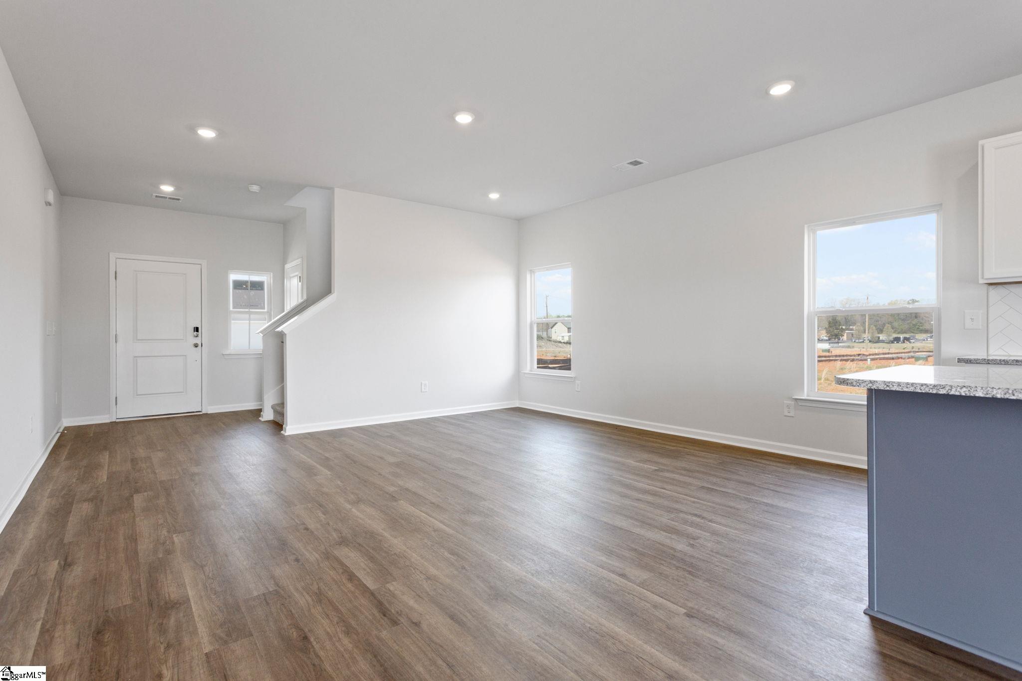 135 Cedar Shoals Easley, SC 29640 - Photo 7 of 35