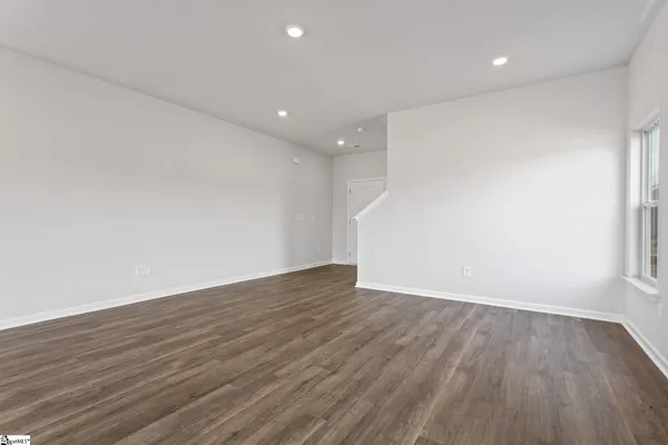 $307,557 | 135 Cedar Shoals, Easley, SC 29640