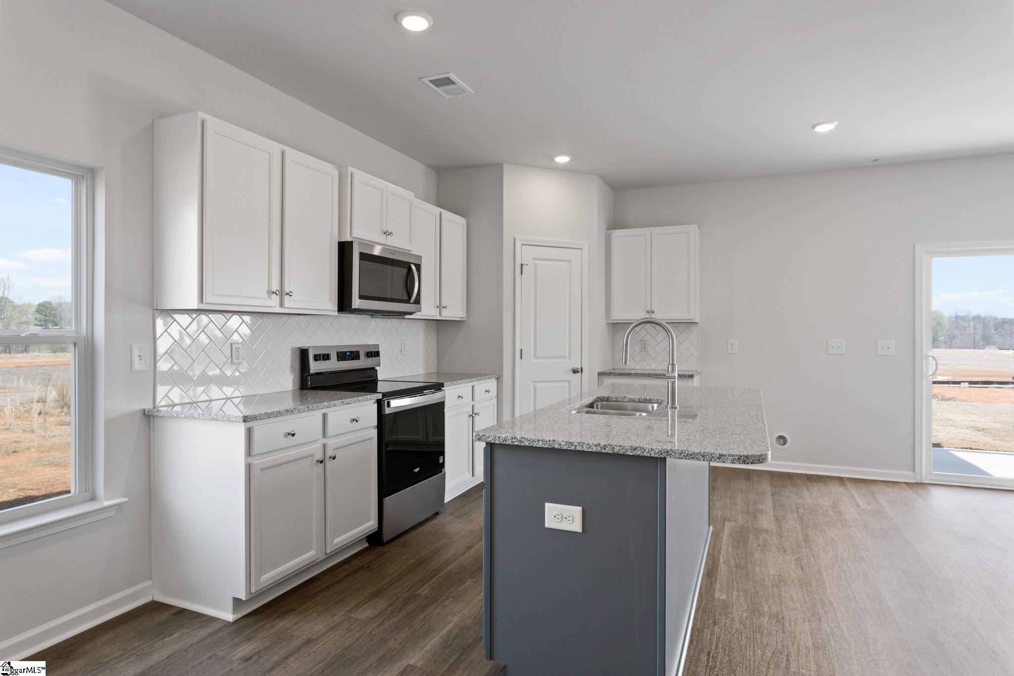 135 Cedar Shoals Easley, SC 29640 - Photo 9 of 35