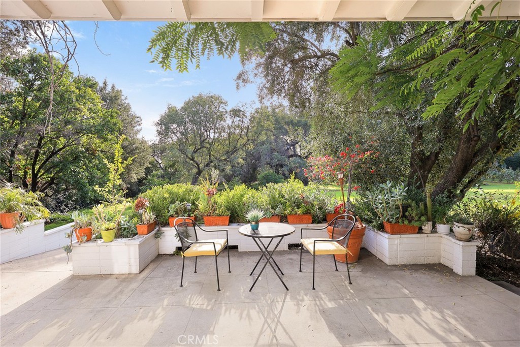 1110 Fallen Leaf Road Arcadia, CA 91006 - Photo 27 of 38 a view of a tables and chairs in a patio