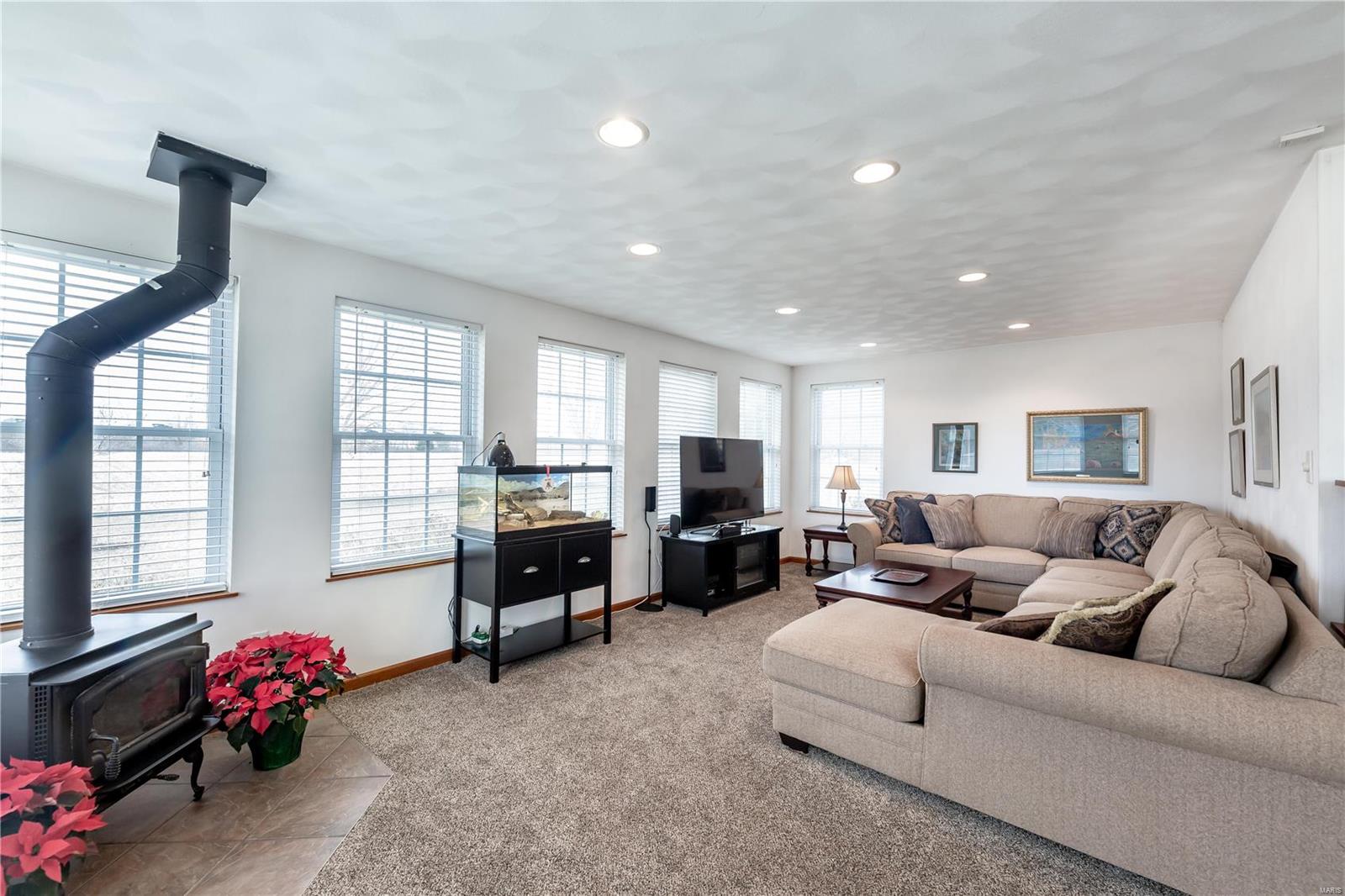 5437 Hazel Road Edwardsville, IL 62025 - Photo 6 of 19