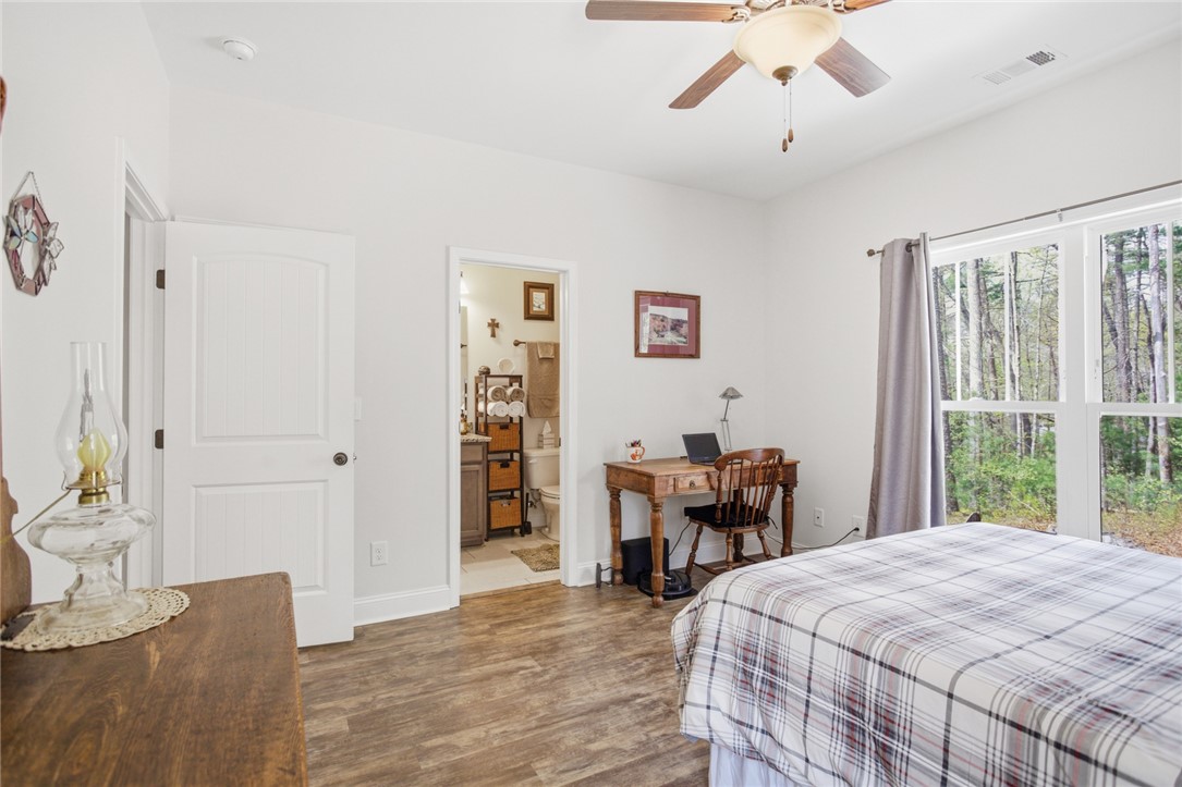 116 Wren Road Mountain Rest, SC 29664 - Photo 15 of 38