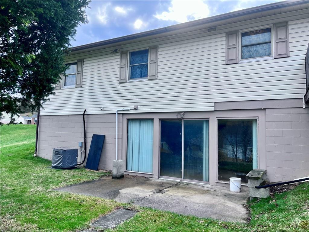 218 Locust Street Rural Valley, PA 16249 - Photo 5 of 35