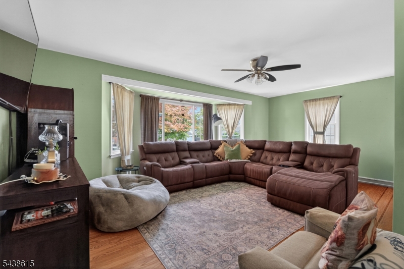 440 3rd Street Dunellen, NJ 08812 - Photo 2 of 31