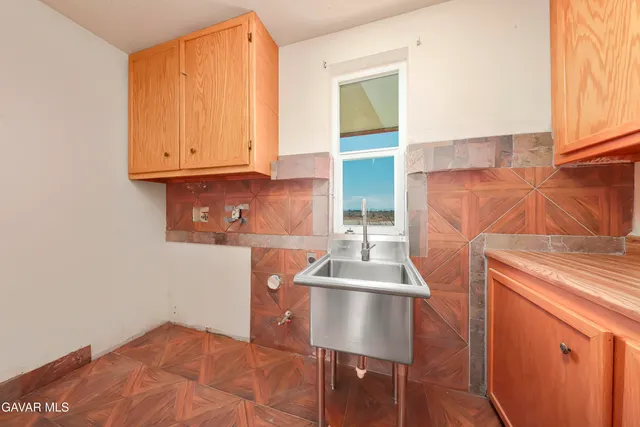 $959,000 | 4636 Avenue H E Lancaster Ca East, Lancaster, CA 93535