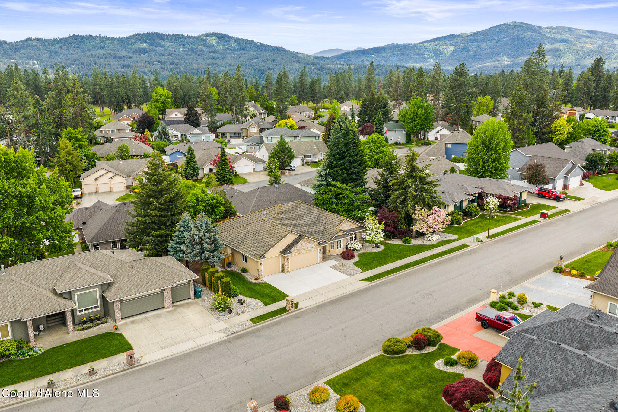 5040 Inverness Drive Post Falls, ID 83854 - Photo 48 of 54 Aerial