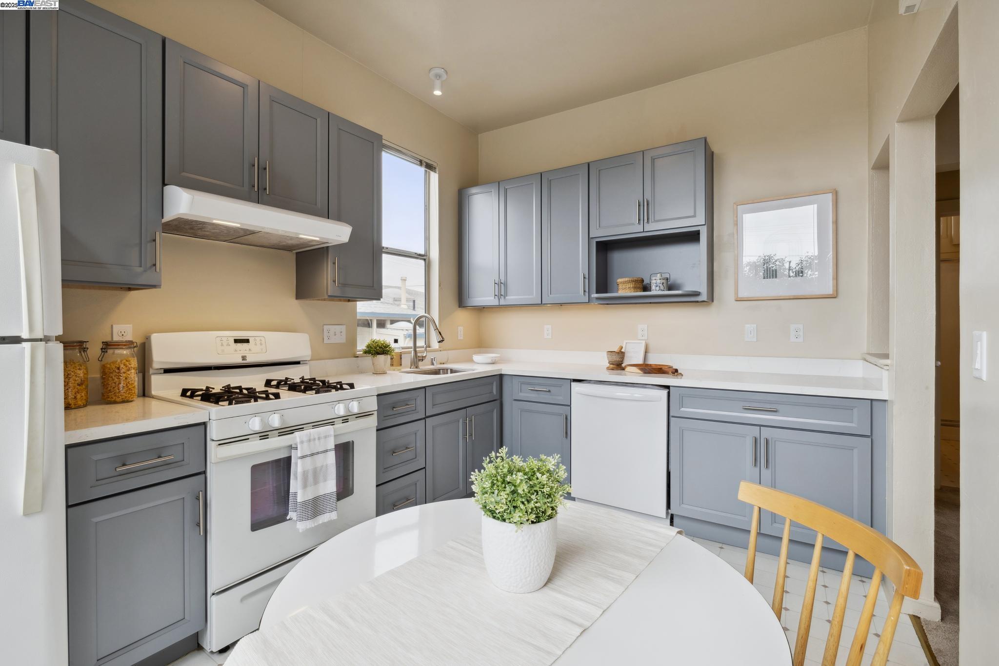 1820 3rd Street Alameda, CA 94501 - Photo 17 of 60