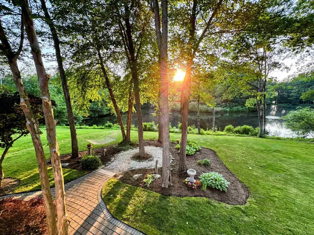 $1,399,000 | 4 Kildary Drive, Stratham, NH 03885