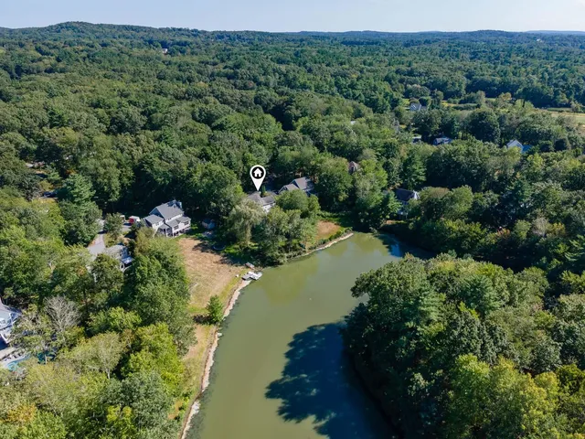 $1,399,000 | 4 Kildary Drive, Stratham, NH 03885