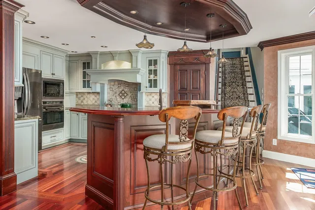 $1,399,000 | 4 Kildary Drive, Stratham, NH 03885