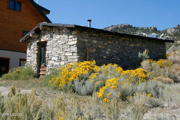 $1,450,000 | 3350 Ikes Cyn Road, Round Mountain, NV 89045