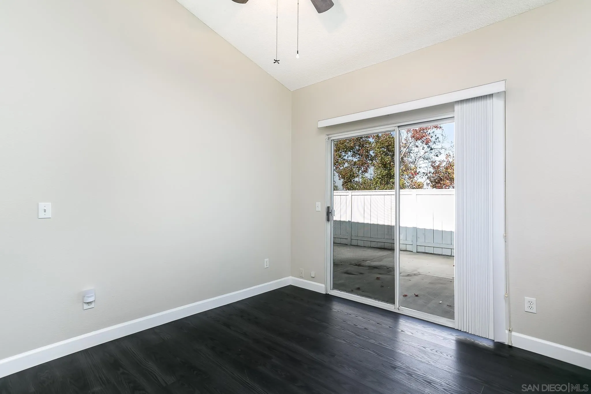 660 Rue Parc Chula Vista, CA 91913 - Photo 11 of 37 Gallery Image 11