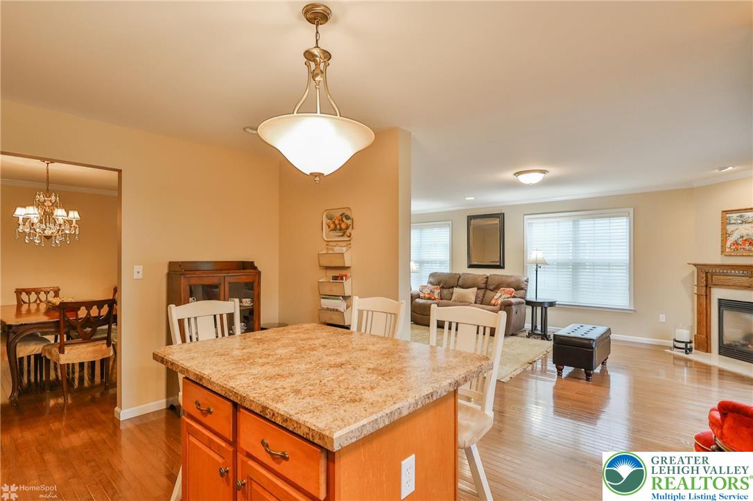 4137 Ross Road Bethlehem, PA 18020 - Photo 9 of 23 Gallery Image 9