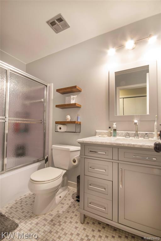 8401 18 18 Mile Road, Unit 253 Sterling Heights, MI 48313 - Photo 5 of 9