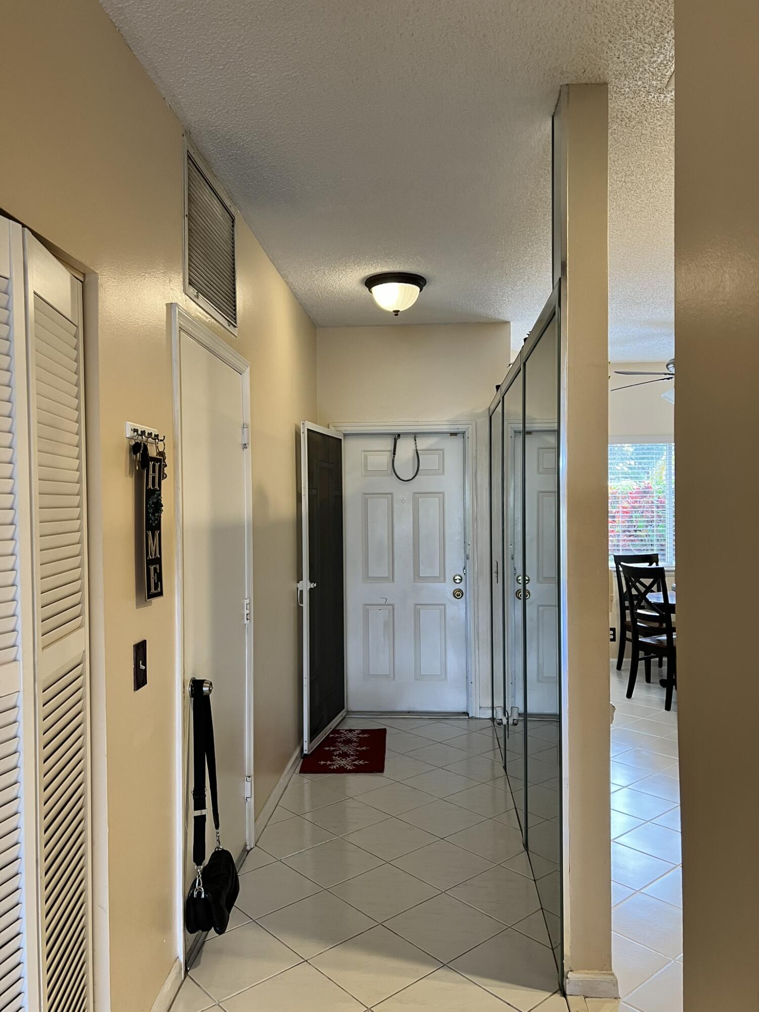 6787 Via Regina Boca Raton, FL 33433 - Photo 17 of 39 Foyer