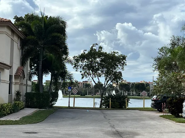 $3,500 | 6787 Via Regina, Boca Raton, FL 33433