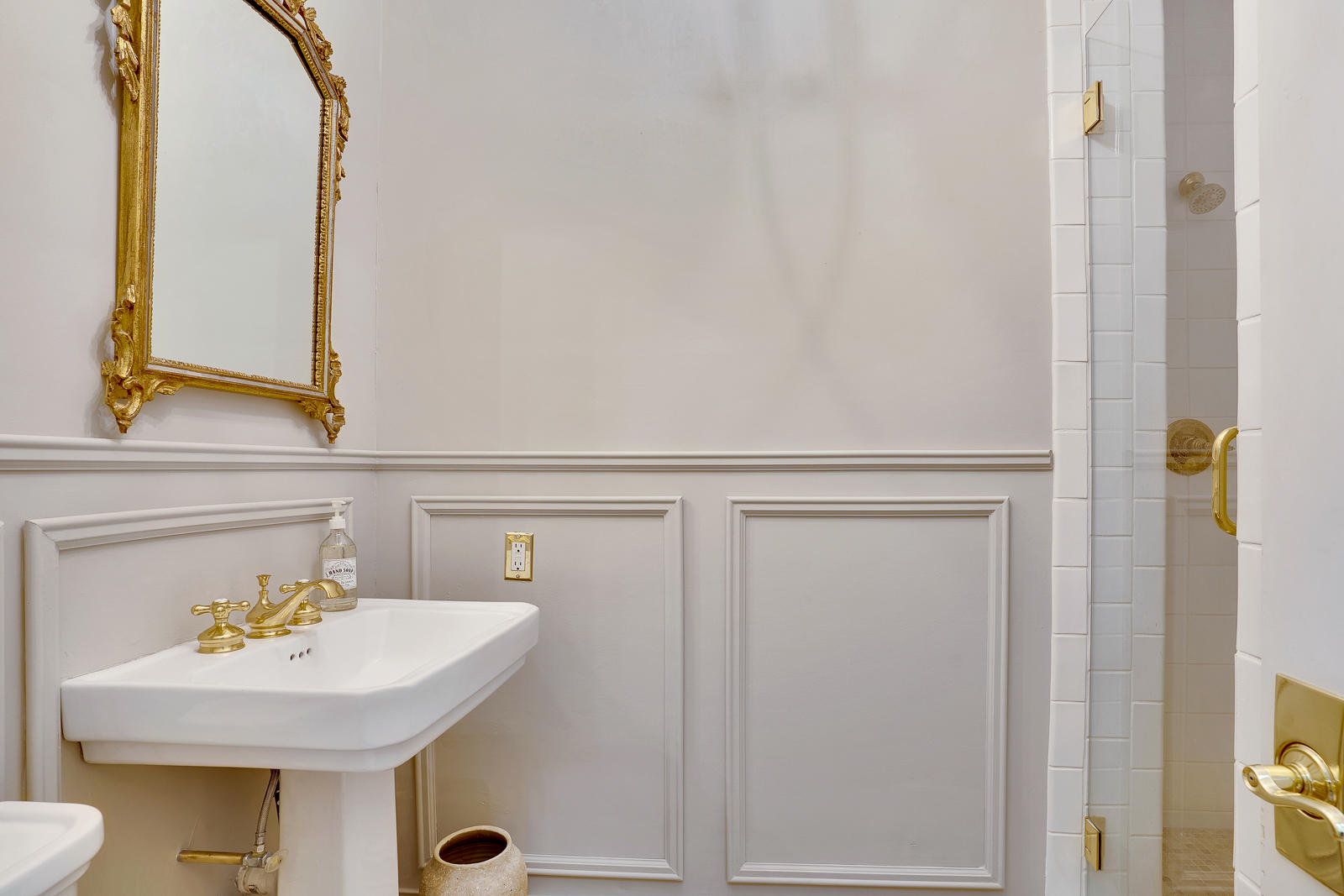 584 South Crest Road Chattanooga, TN 37404 - Photo 25 of 67 584-S-Crest-Rd-MLS-Photos-32
