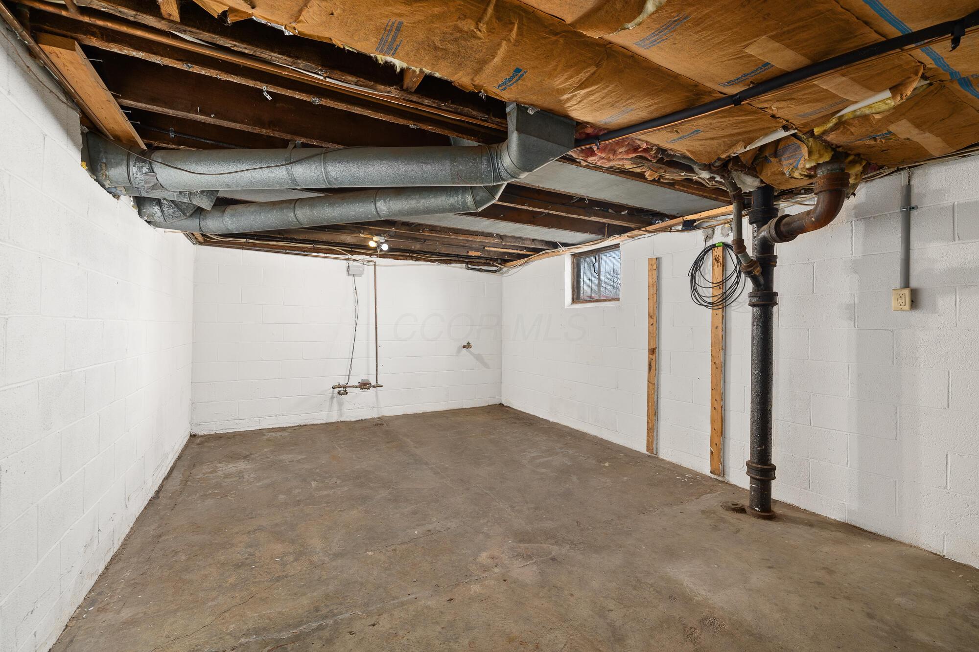 299 Taylor Road Mansfield, OH 44903 - Photo 22 of 40 22-int-basement-3