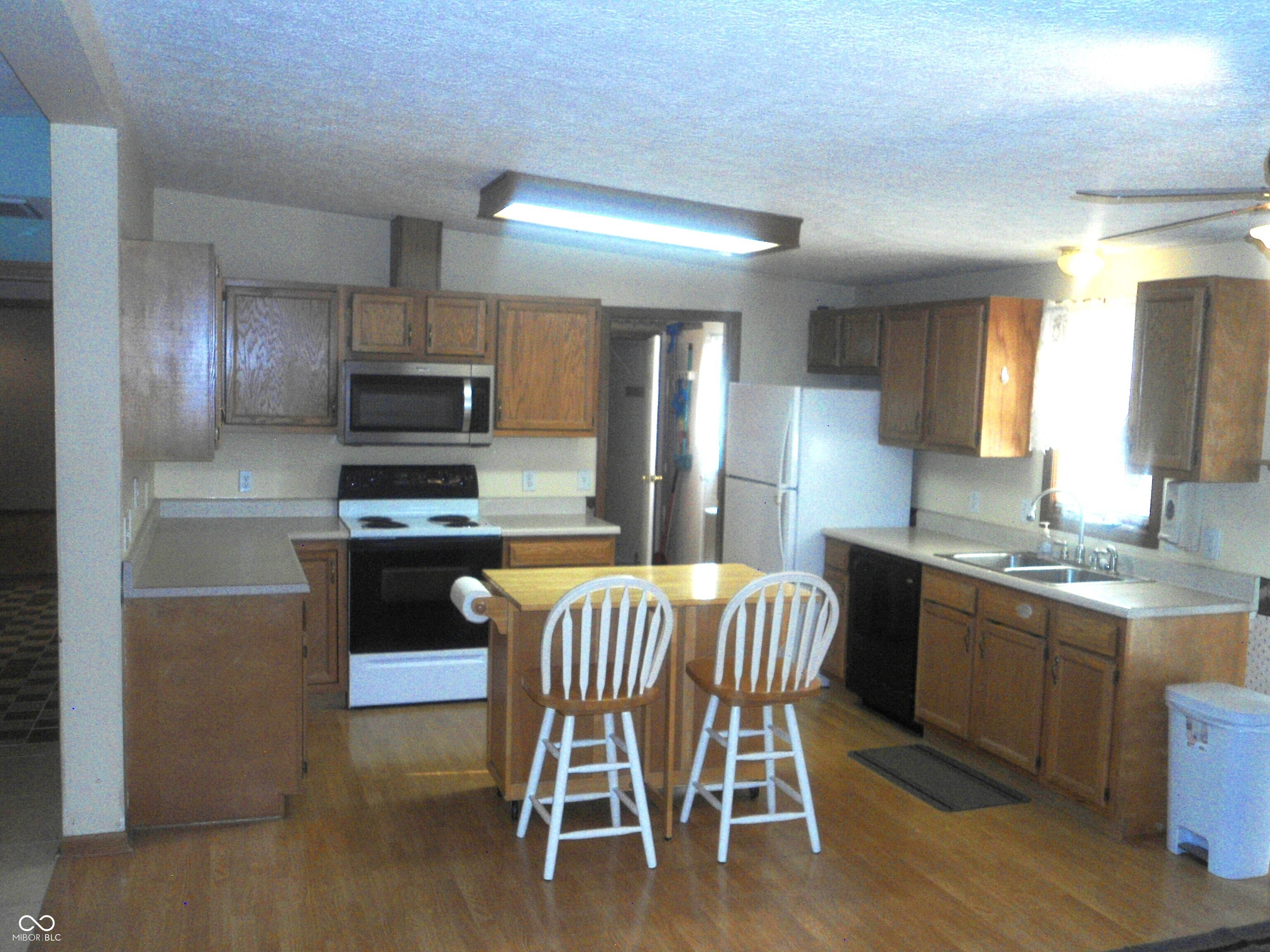 3930 Brill Road Indianapolis, IN 46227 - Photo 5 of 30 Gallery Image 5