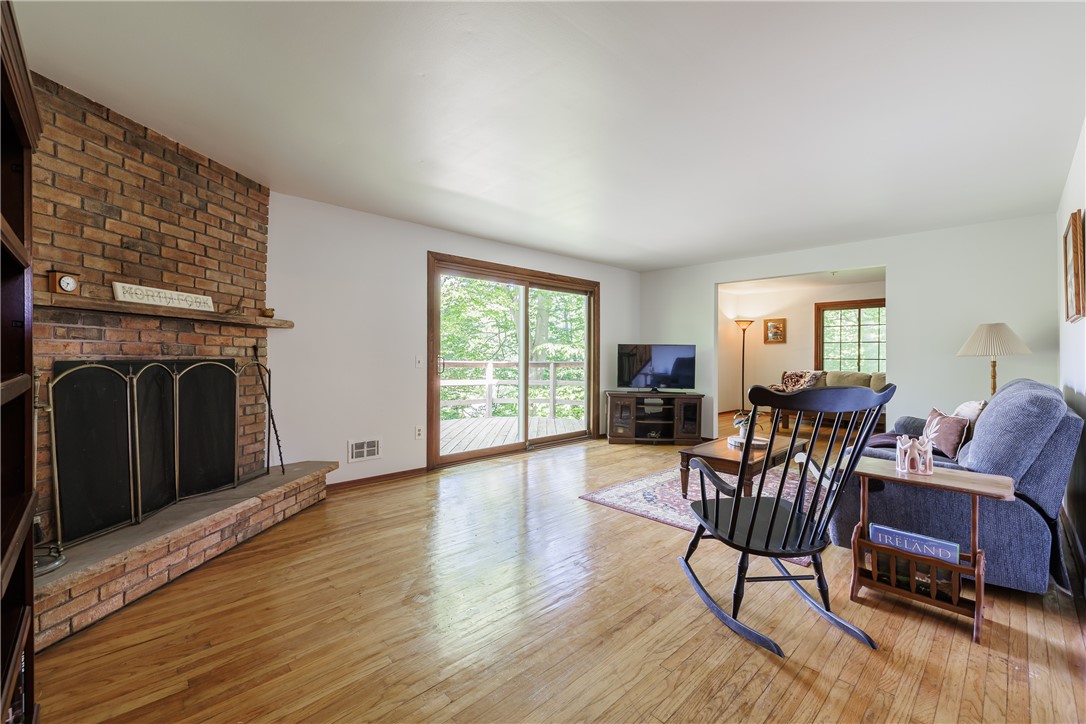 291 Whitney Road Perinton, NY 14526 - Photo 23 of 35