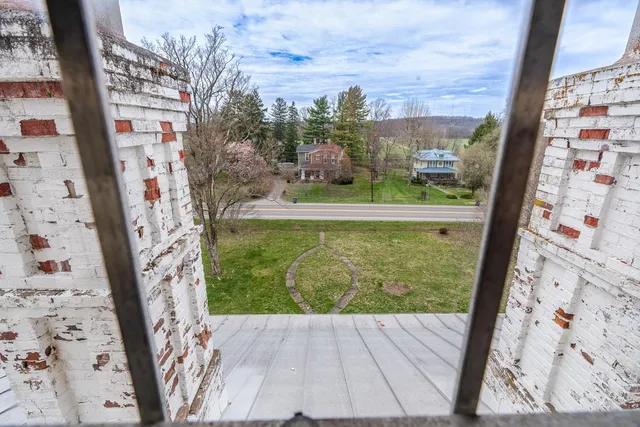 $375,000 | 501 East Alquina Road, Connersville, IN 47331