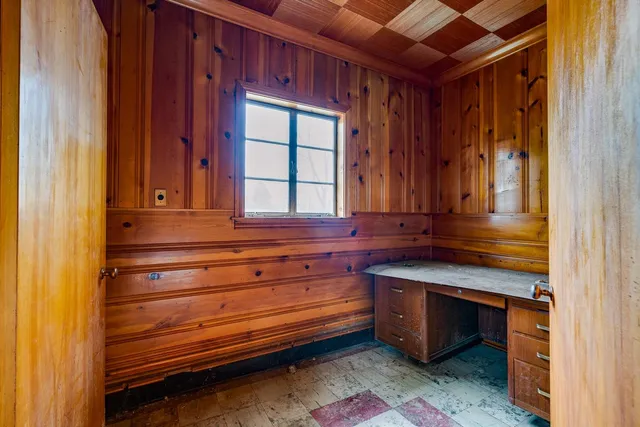 $375,000 | 501 East Alquina Road, Connersville, IN 47331