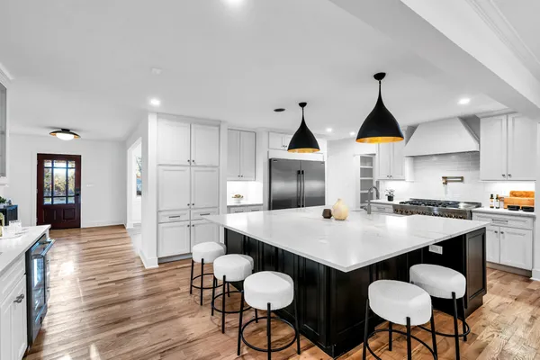 $1,550,000 | 818 Bresslyn Road, Nashville, TN 37205