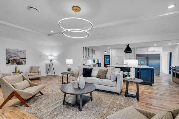 $1,550,000 | 818 Bresslyn Road, Nashville, TN 37205