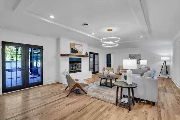 $1,550,000 | 818 Bresslyn Road, Nashville, TN 37205