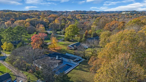 $1,550,000 | 818 Bresslyn Road, Nashville, TN 37205