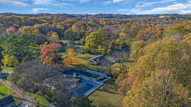 $1,650,000 | 818 Bresslyn Road, Nashville, TN 37205