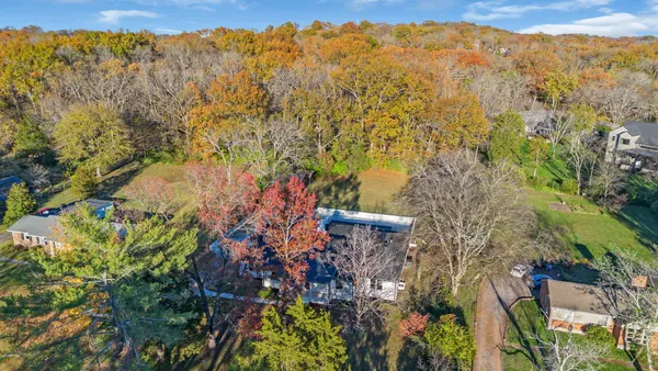 $1,550,000 | 818 Bresslyn Road, Nashville, TN 37205