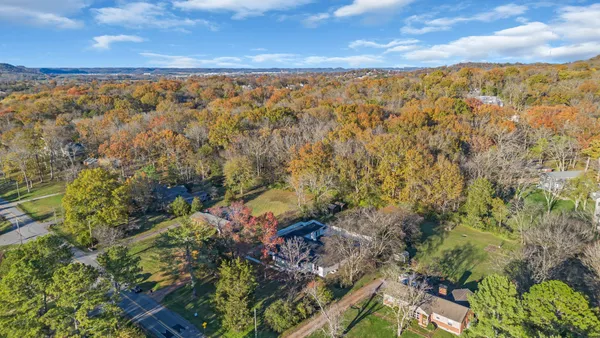 $1,550,000 | 818 Bresslyn Road, Nashville, TN 37205