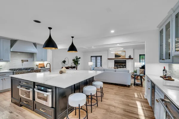 $1,550,000 | 818 Bresslyn Road, Nashville, TN 37205